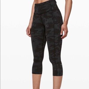 Lululemon Fast and Free Crop II 19" *Nulux